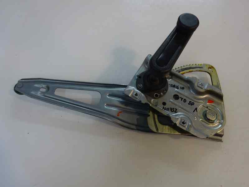 ELEVALUNAS TRASERO DERECHO TOYOTA YARIS 1.4 MT 90CV | 66KW