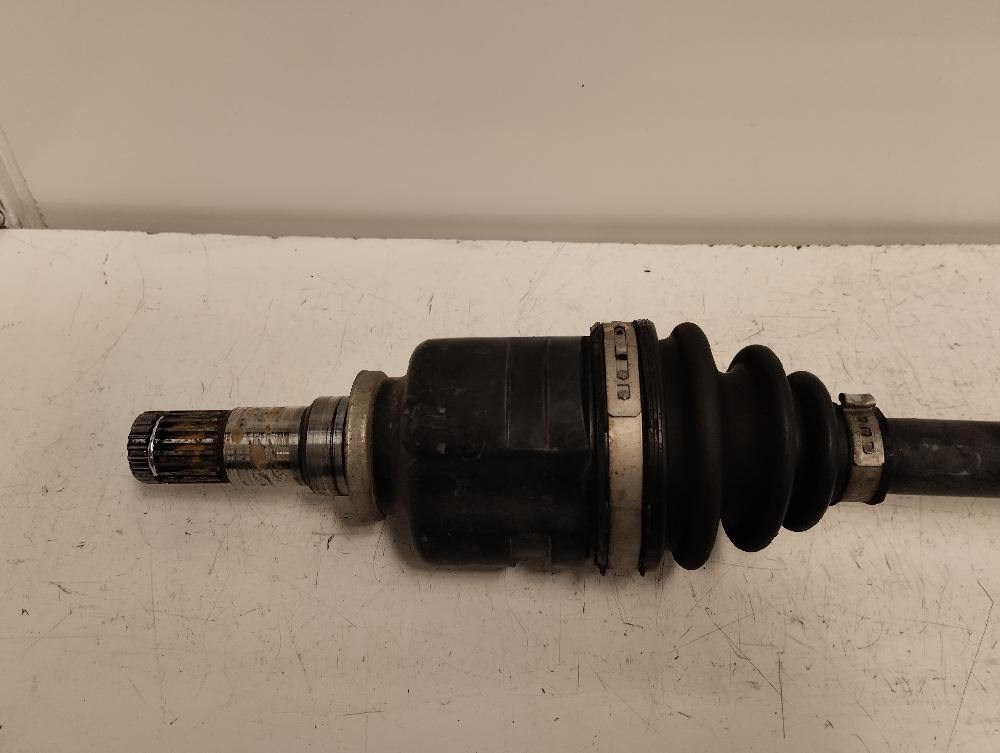 TRANSMISION DELANTERA IZQUIERDA TOYOTA VERSO 1.6 MT 132CV | 97KW