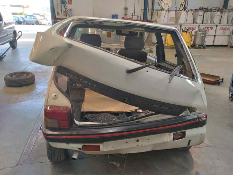 ELEVALUNAS DELANTERO IZQUIERDO PEUGEOT 205 1.4 MT 84CV | 62KW