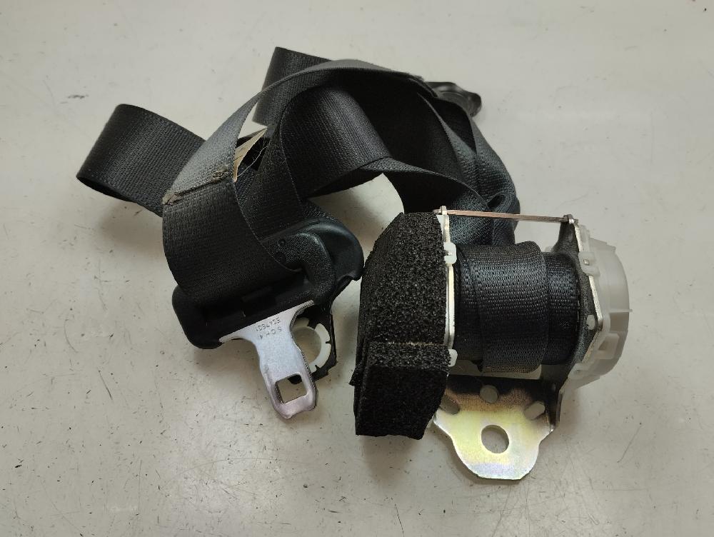 CINTURON SEGURIDAD TRASERO IZQUIERDO TOYOTA YARIS 1.5 MT 106CV