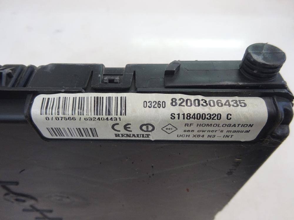 CAJA RELES FUSIBLES RENAULT MEGANE 1.6 MT 113CV