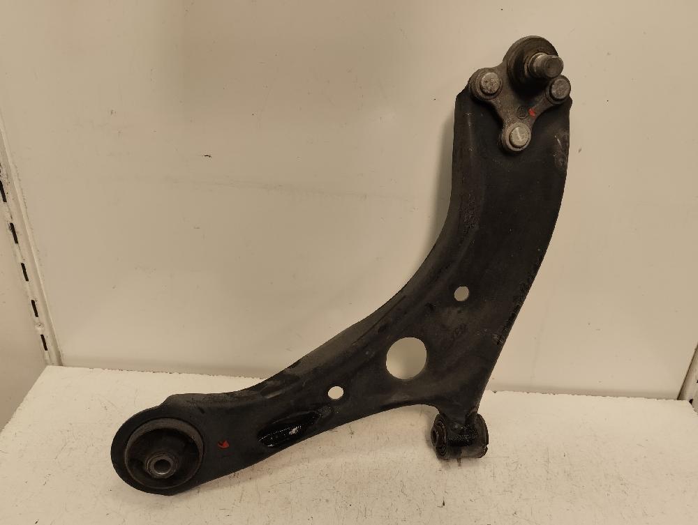 BRAZO SUSPENSION INFERIOR DELANTERO IZQUIERDO HYUNDAI TUCSON 1.6 MT 132CV