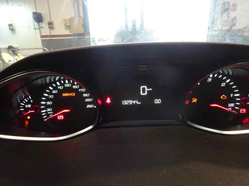 GUANTERA PEUGEOT 308 2017 1.6 BLUEHDI MT 120CV