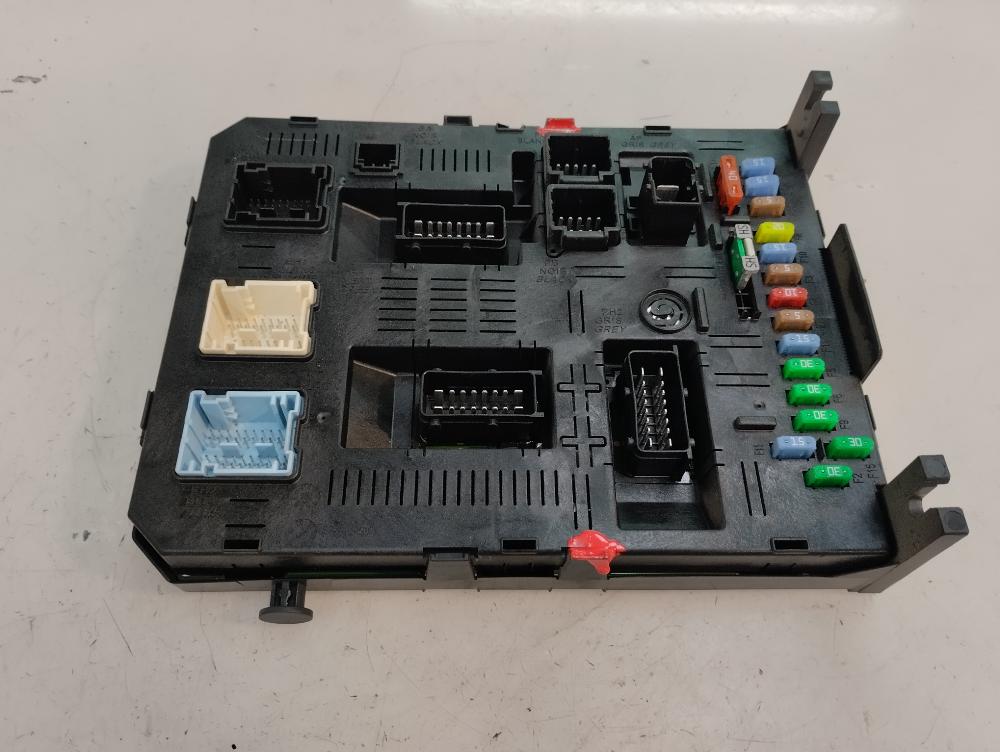 CAJA RELES FUSIBLES CITROEN C4 2006 1.6 MT 109CV | 80KW