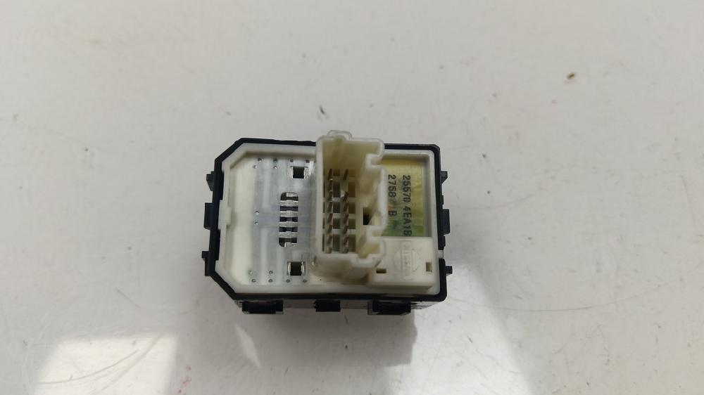 MANDO RETROVISOR NISSAN QASHQAI 1.3 MT 140CV