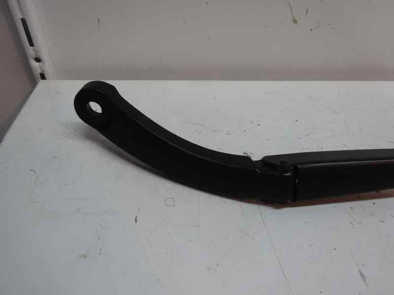 BRAZO LIMPIA DELANTERO DERECHO DACIA DOKKER 1.5 DCI 5MT 75CV