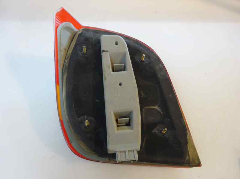 PILOTO TRASERO DERECHO FORD FIESTA 1.1 MT 49CV | 36KW