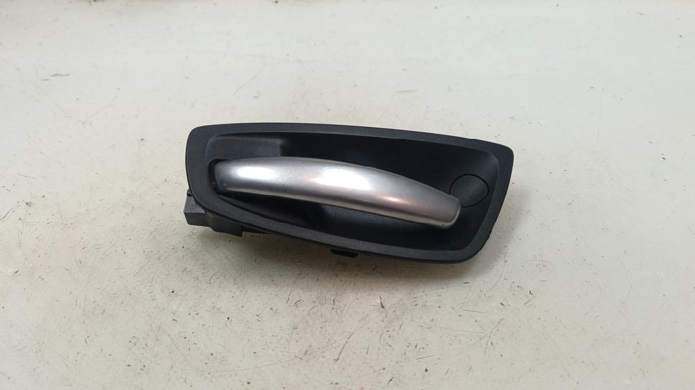 MANETA INTERIOR DELANTERA IZQUIERDA BMW SERIE 1 2.0 MT 122CV | 90KW