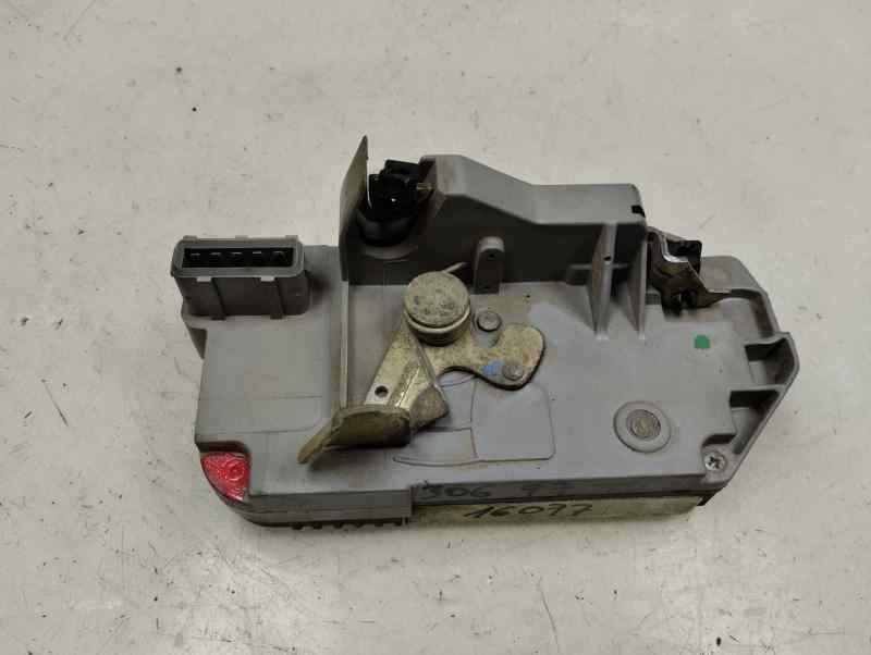 CERRADURA PUERTA TRASERA DERECHA PEUGEOT 306 1997 1.6 MT 88CV