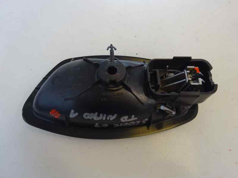 MANETA INTERIOR TRASERA DERECHA RENAULT SCENIC 1.9 DCI MT 130CV