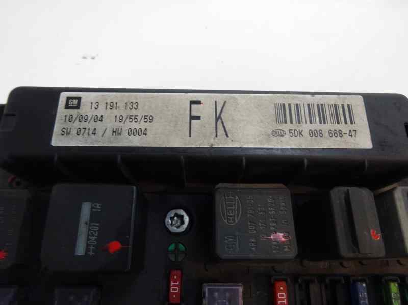 CAJA RELES FUSIBLES OPEL ASTRA 1.7 CDTI 6MT 100CV | 73KW