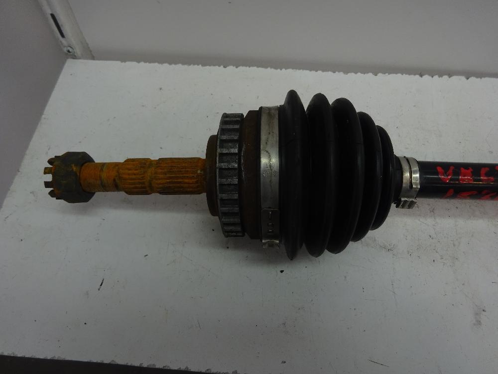 TRANSMISION DELANTERA IZQUIERDA OPEL VECTRA 1996 1.6 MT 101CV