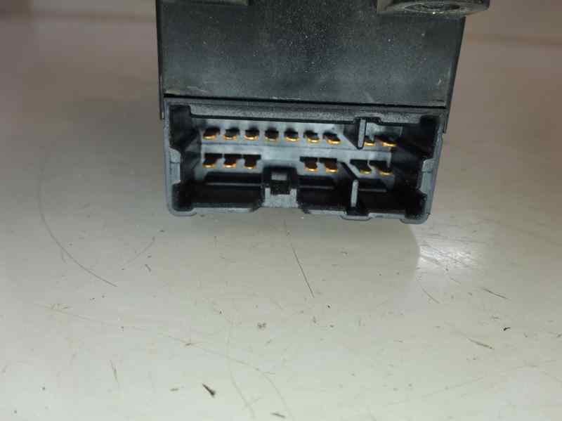 MANDO ELEVALUNAS DELANTERO IZQUIERDO NISSAN PRIMERA 1998 2.0 TD MT 90CV | 66KW