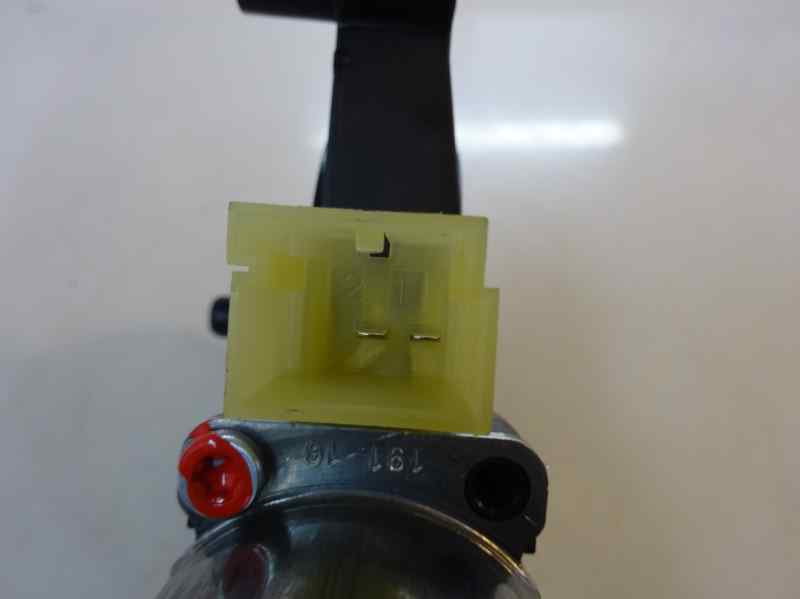 MOTOR ELEVALUNAS TRASERO DERECHO AUDI A3 1.6 TDI MT 110CV