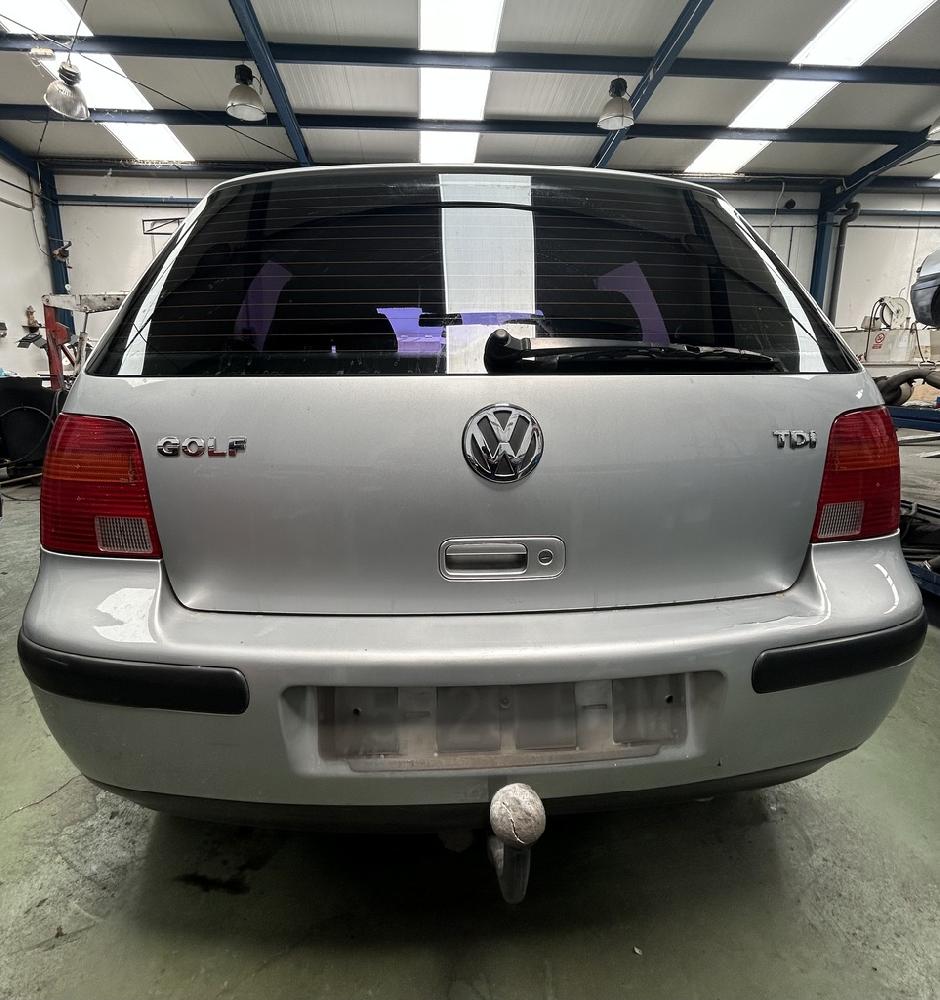 AFORADOR VOLKSWAGEN GOLF 2001 1.9 TDI MT 90CV