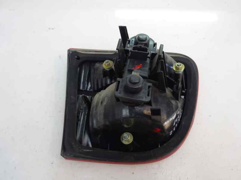 PILOTO TRASERO DERECHO INTERIOR SEAT LEON 1.6 MT 100CV | 74KW
