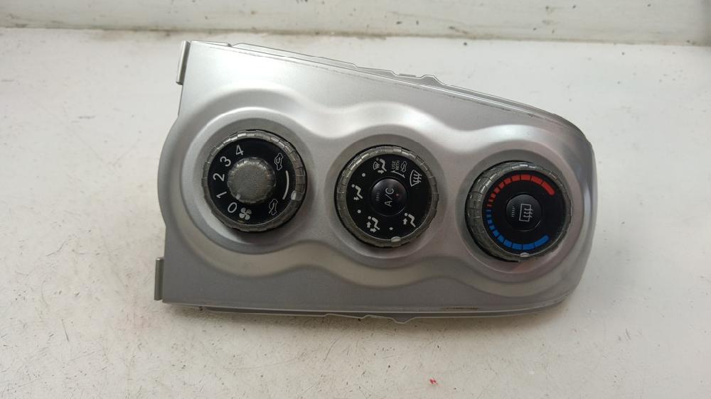 MANDO CALEFACCION AIRE ACONDICIONADO TOYOTA YARIS 1.4 D-4D MMT 89CV