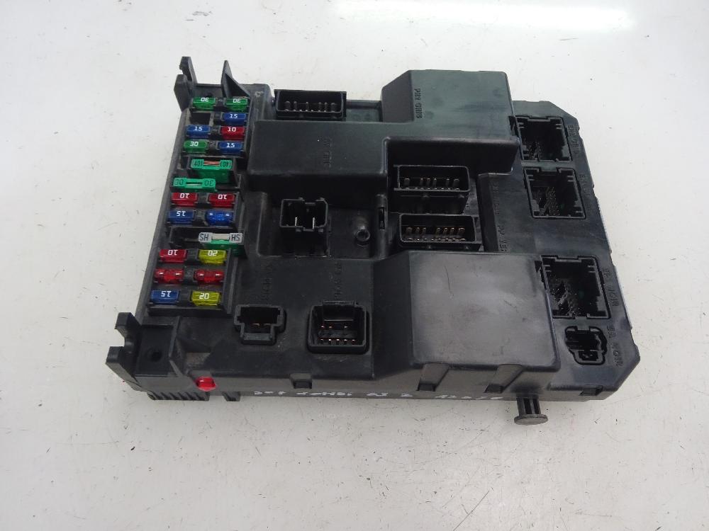 CAJA RELES FUSIBLES PEUGEOT 307 2.0 HDI MT 90CV