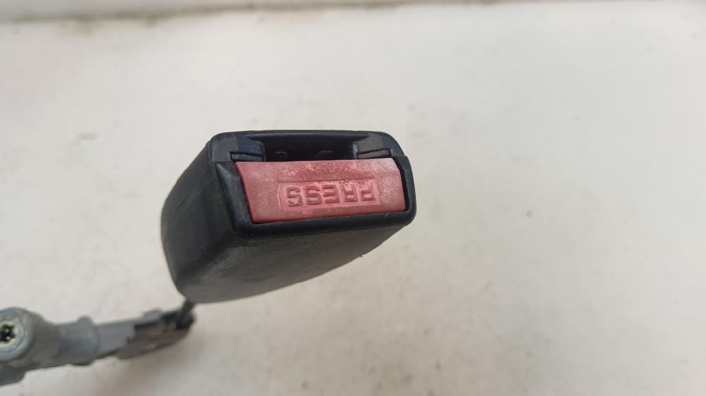 ANCLAJE CINTURON DELANTERO DERECHO RENAULT CLIO 1.2 MT 75CV