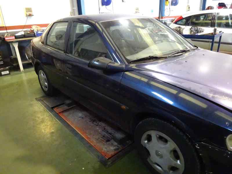CERRADURA PUERTA DELANTERA IZQUIERDA OPEL VECTRA 1998 1.6 MT 101CV