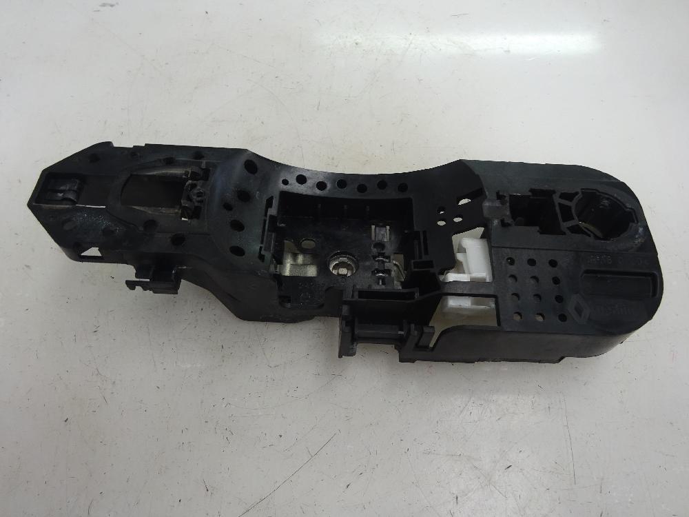 SOPORTE MANETA EXTERIOR DELANTERA IZQUIERDA RENAULT SCENIC 1.5 DCI MT 5 PLAZAS 110CV