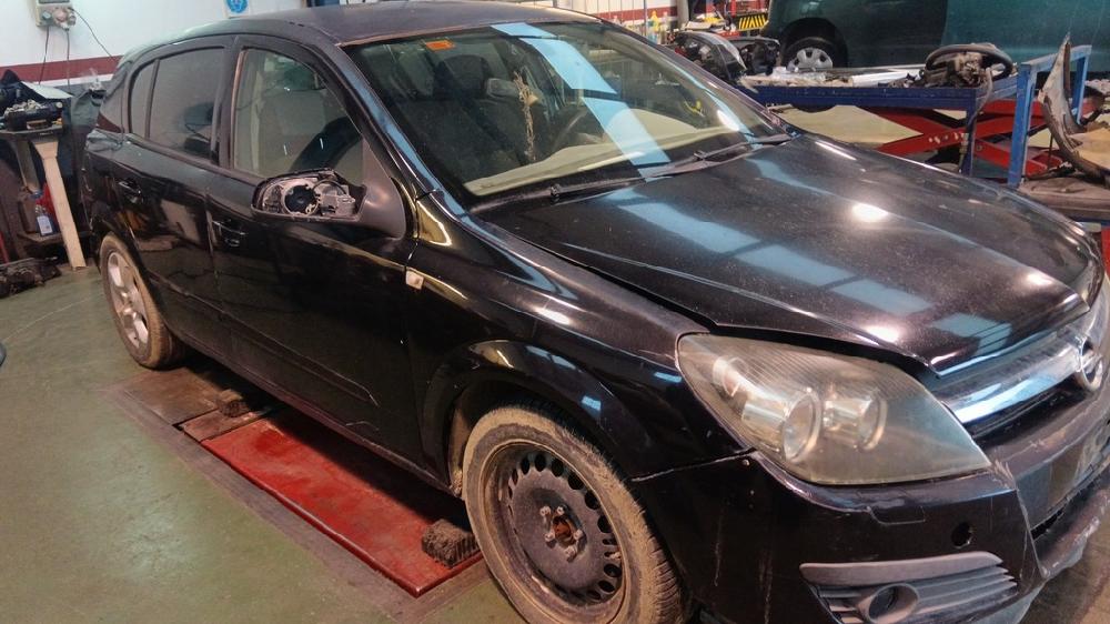 OPEL ASTRA 2004 1.7 CDTI MT 100CV