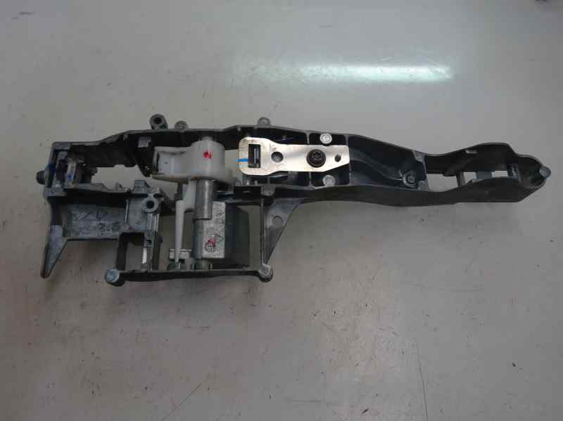 SOPORTE MANETA EXTERIOR DELANTERA DERECHA PEUGEOT 208 1.6 MT 75CV | 55KW