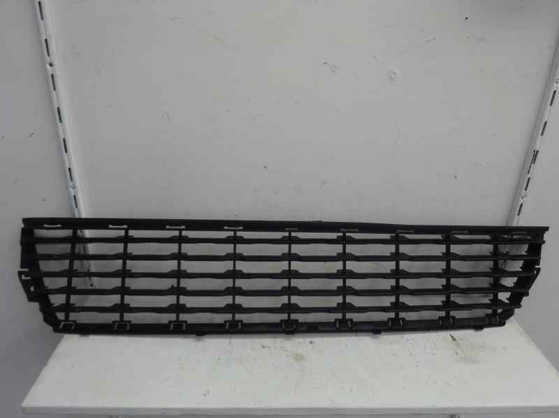 REJILLA PARAGOLPES CENTRAL CITROEN C3 PICASSO 1.6 MT 110CV
