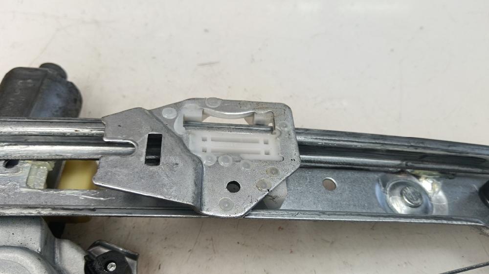 ELEVALUNAS TRASERO IZQUIERDO BMW SERIE 3 2.0 320D AT 150CV