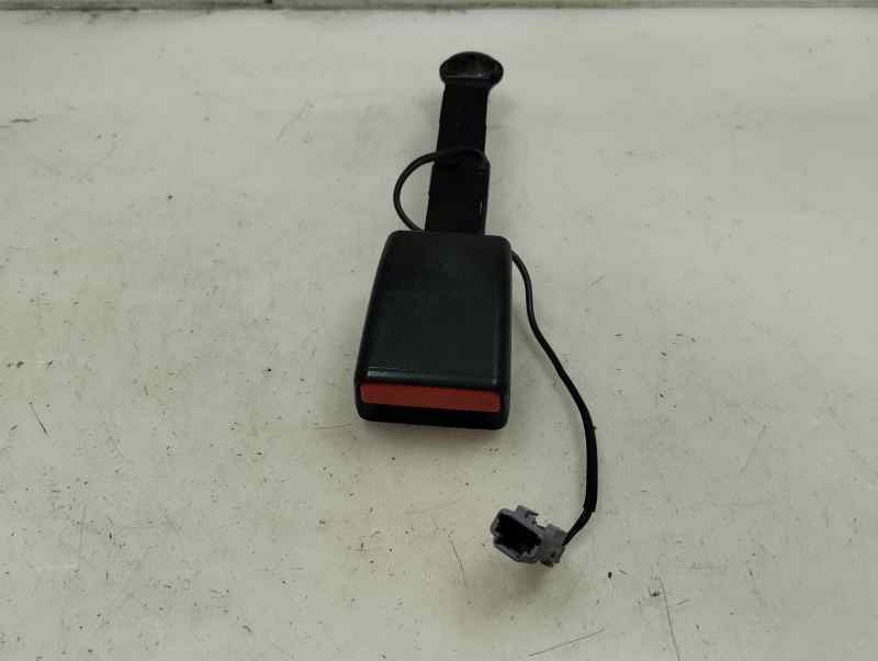 ANCLAJE CINTURON DELANTERO IZQUIERDO RENAULT CLIO 0.9 TSE MT 90CV