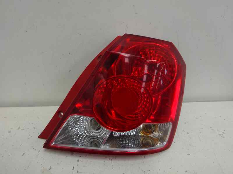 PILOTO TRASERO DERECHO DAEWOO KALOS 2003 1.2 MT 72CV