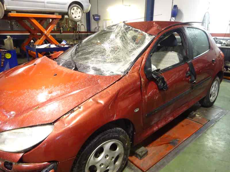 CAJA RELES FUSIBLES PEUGEOT 206 1.4 HDI MT 68CV