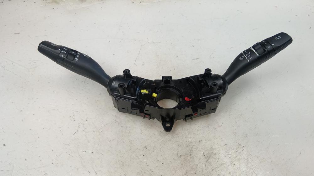 MANDO MULTIFUNCION KIA CEED 1.6 CRDI DCT 136CV