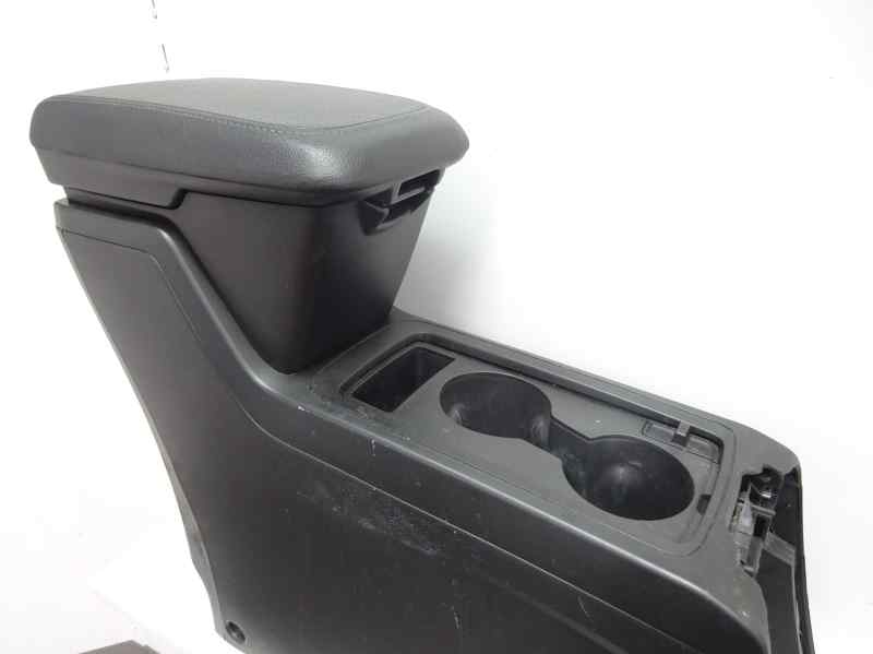 APOYABRAZOS CENTRAL CHEVROLET CAPTIVA 2.2 D MT 5 PLAZAS 163CV