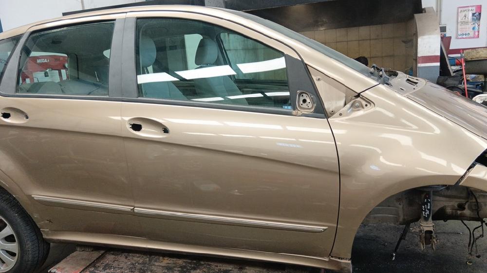 PUERTA DELANTERA DERECHA MERCEDES BENZ CLASE A 2.0 A 180 CDI MT 109CV