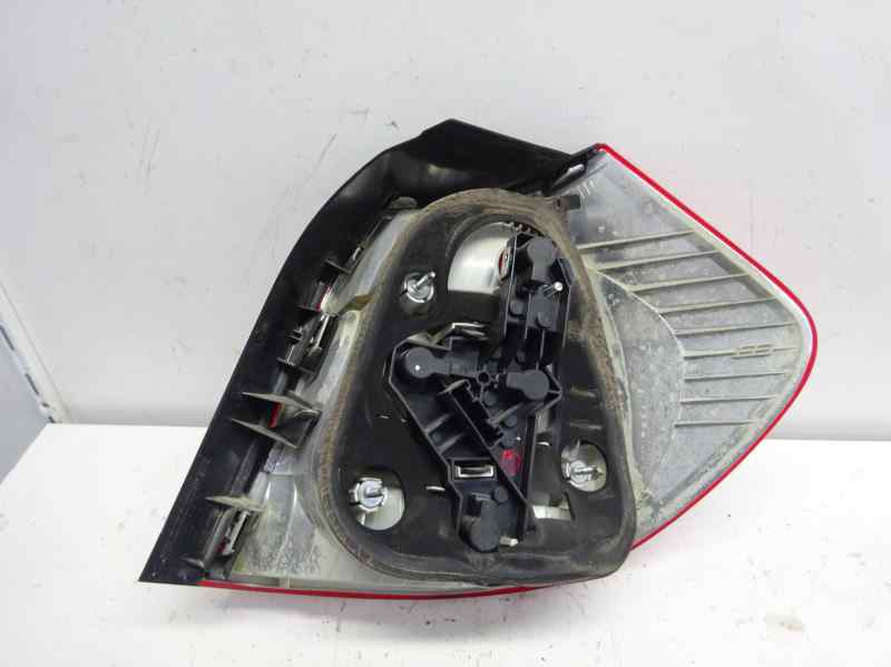 PILOTO TRASERO IZQUIERDO BMW SERIE 1 1.6 116I MT 115CV