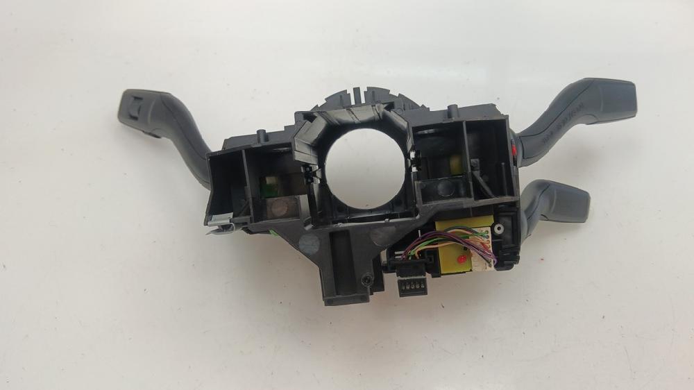 MANDO MULTIFUNCION AUDI A3 2.0 TDI DPF MT 140CV