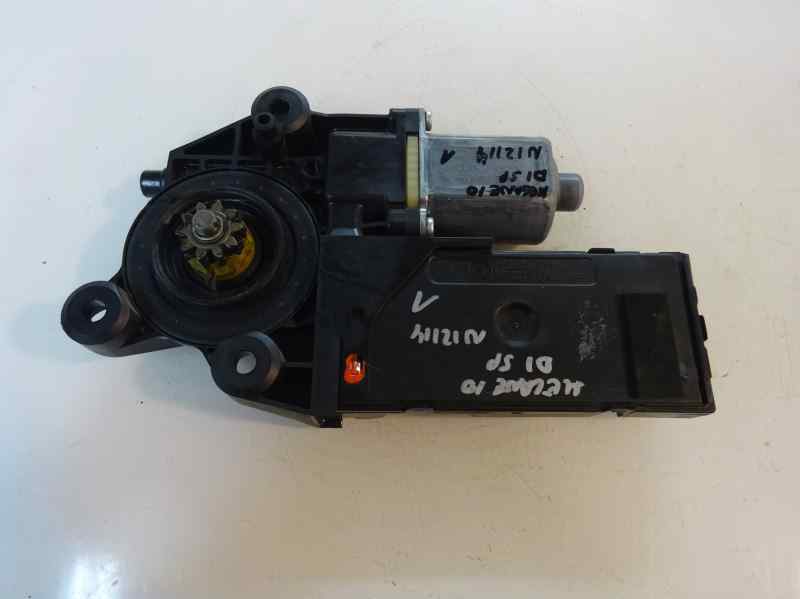 MOTOR ELEVALUNAS DELANTERO IZQUIERDO RENAULT MEGANE 2010 1.5 DCI MT 110CV
