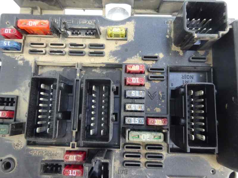 CAJA RELES FUSIBLES PEUGEOT 206 1.4 HDI MT 70CV
