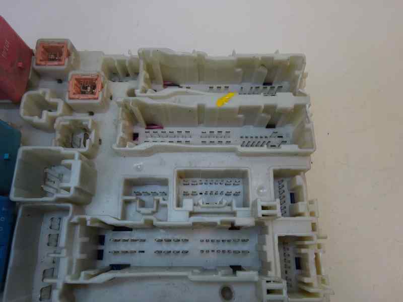 CAJA RELES FUSIBLES TOYOTA YARIS 1.4 MT 90CV | 66KW