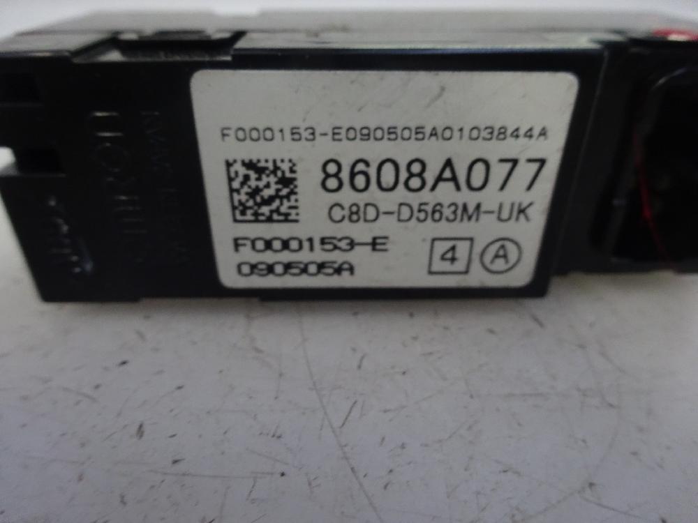 MANDO ELEVALUNAS DELANTERO DERECHO MITSUBISHI COLT 1.3 MT 95CV