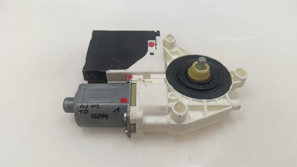 MOTOR ELEVALUNAS TRASERO DERECHO AUDI A3 2.0 TDI S-TRONIC 140CV