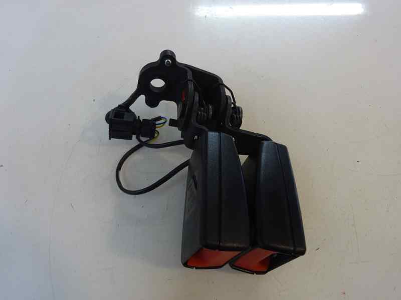 ANCLAJE CINTURON TRASERO IZQUIERDO AUDI A3 1.6 TDI MT 110CV