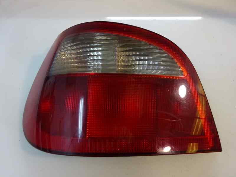 PILOTO TRASERO IZQUIERDO RENAULT MEGANE 1.9 D MT 65CV