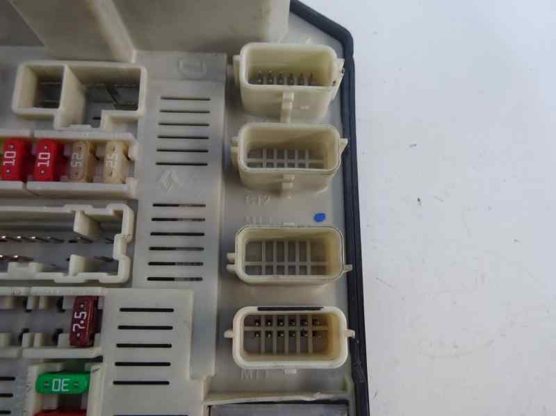 CAJA RELES FUSIBLES RENAULT MEGANE 1.6 MT 90CV | 66KW
