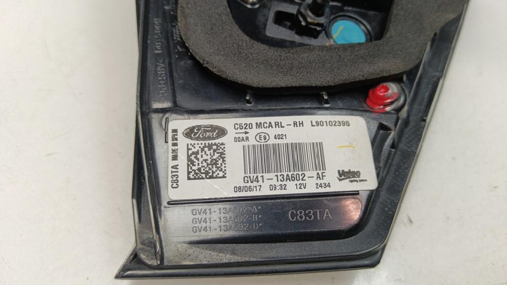 PILOTO TRASERO DERECHO INTERIOR FORD KUGA 1.5 MT 120CV