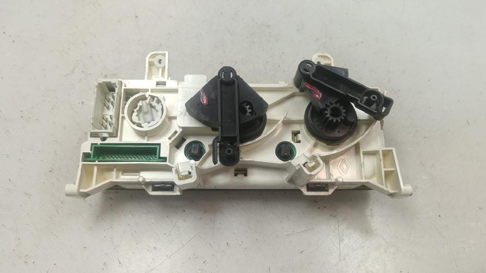 MANDO CALEFACCION AIRE ACONDICIONADO RENAULT CLIO 1.5 DCI MT 82CV