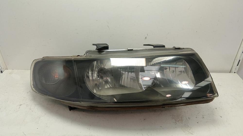 FARO DERECHO SEAT LEON 1.9 MT 110CV | 81KW