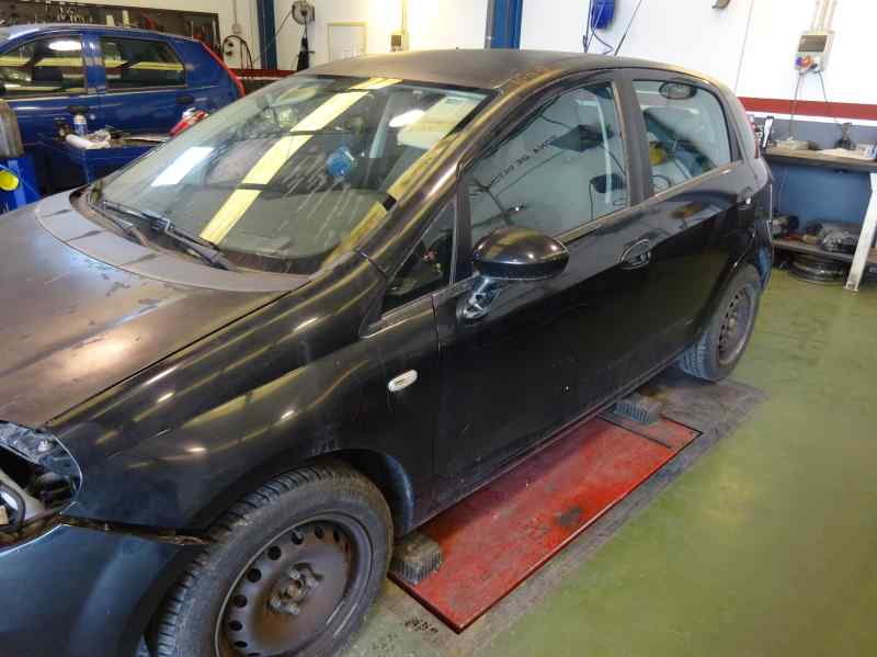 CERRADURA PUERTA TRASERA DERECHA FIAT GRANDE PUNTO 2006 1.4 8V 5 MT 77CV