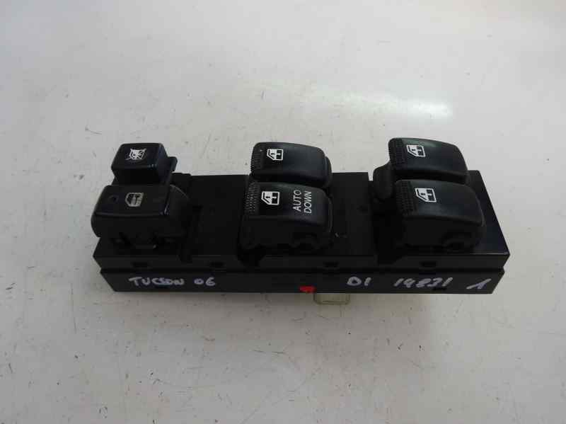 MANDO ELEVALUNAS DELANTERO IZQUIERDO HYUNDAI TUCSON 2.0 CRDI MT 2WD 140CV | 103KW